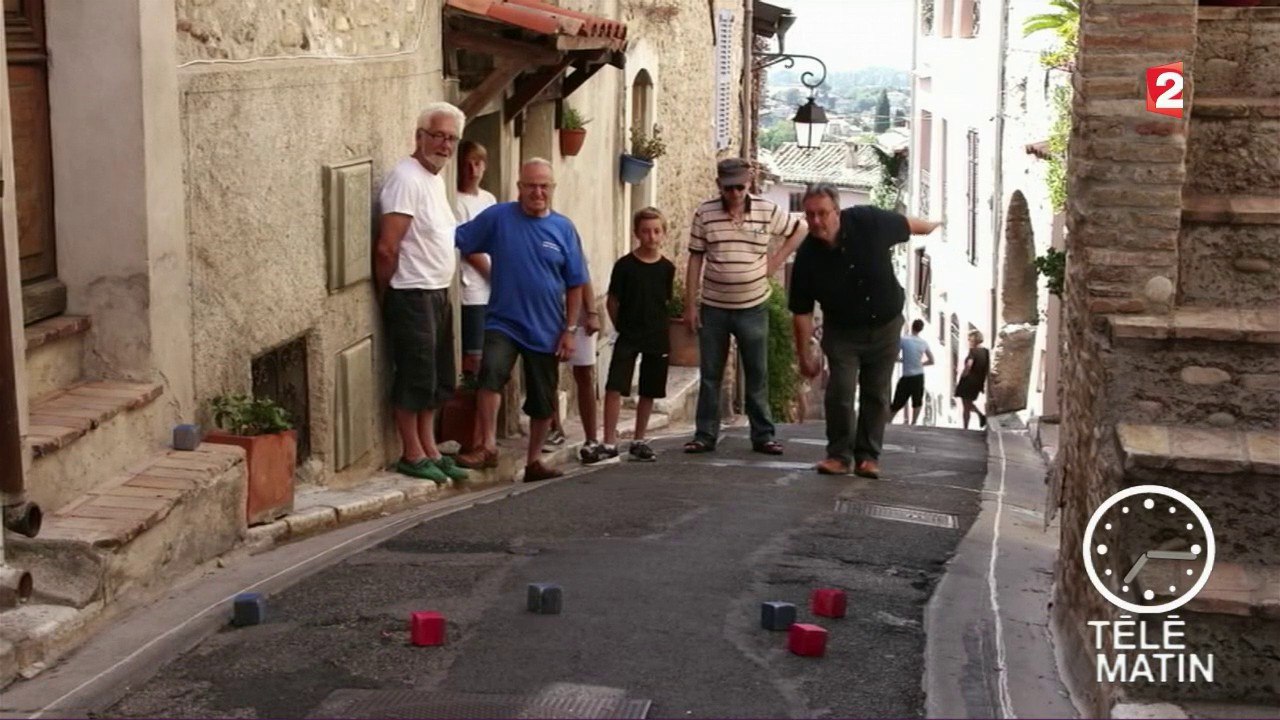 Drôle de sport - Une partie de boules… carrées