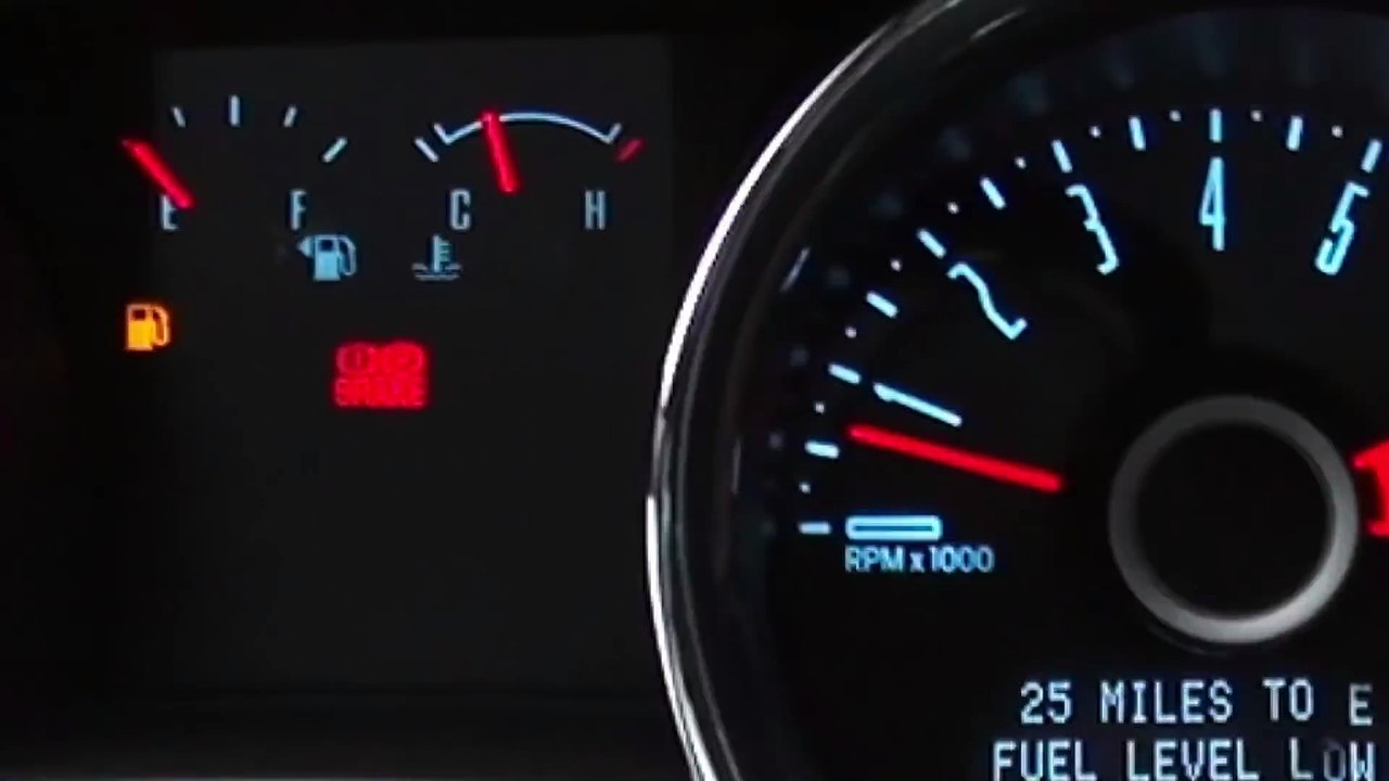 Review car - 2014 Ford Mustang V6 6-Speed Review, Walkaround, Exhaust & Test Drive