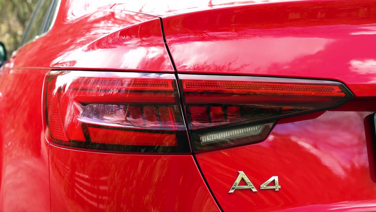 Review car - Alfa Giulia vs Audi A4 - can Italy beat Germany's finest  Head2Head