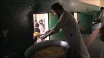 هذا الصباح-مؤسسة استثمارية باكستانية تقدم وجبات طعام مجانية
