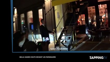 Bella Hadid chute en talons hauts devant des paparazzis