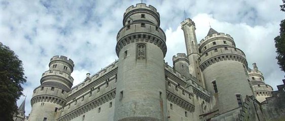 Les Bâtisseurs de Châteaux : Maîtres d'Oeuvre et Artisans - HD ST (2016)