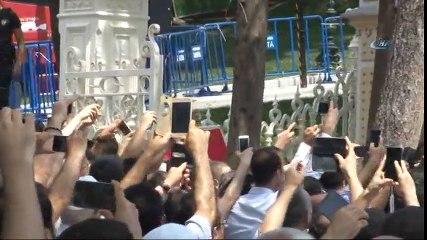 Cumhurbaşkanı Erdoğan, Yıldız Hamidiye Camii'ne Geldi