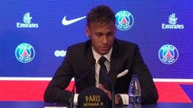 Neymar remercie Pastore