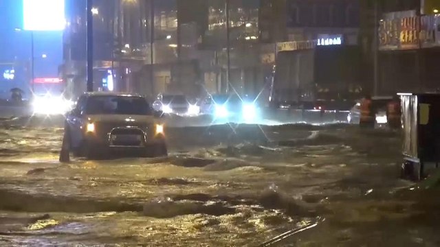 Китай заливают дожди