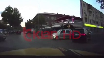 Publikohen pamjet e atentatit te “Komuna e Parisit”