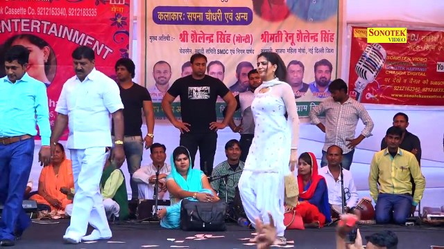 सपना तेरी झील सी आंख्या में खो जाओ ¦ सपना का घमासान डांस ¦ Sapna Viral Dance ¦ Haryanvi Dance 2017