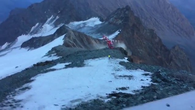 Terrible accident d'un hélicoptère de secours dans les Alpes !