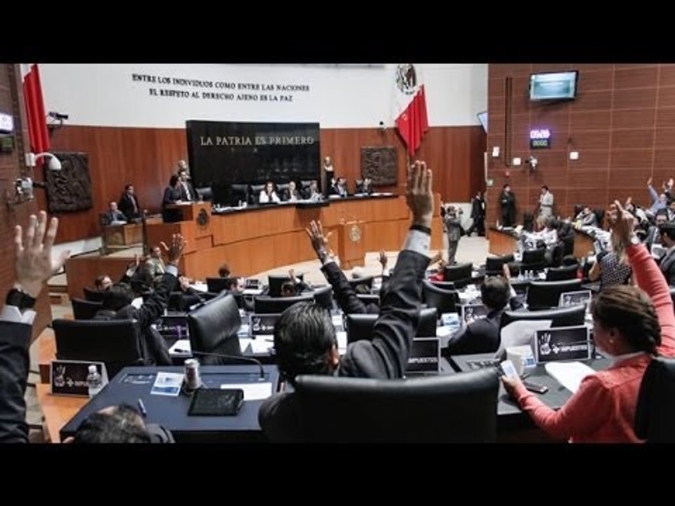 Congreso de la Unión avala Ley de Ingresos 2014 / Excélsior Informa con Andrea Newman