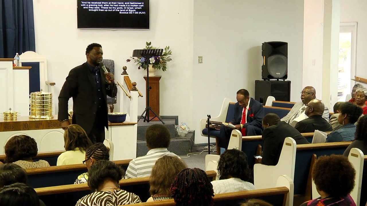 Southside Church of Christ /John Malone Sr , / Living The Good Life