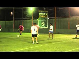 DES GÂTEAUX ET DU PAIN / DUR COMME CAILLOU