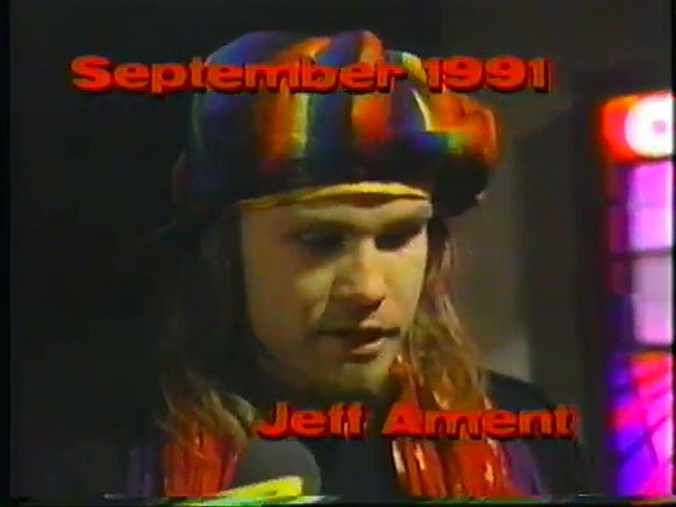 Eddie Veddar , Stone Gossard and Jeff Ament interview on Much Music 1992