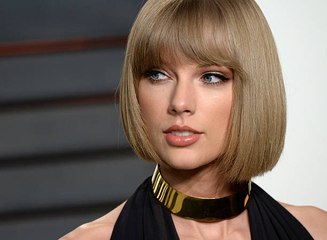 Taylor Swift to testify against DJ for groping incident