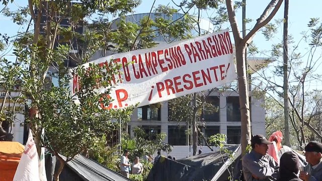 Presidente de Paraguay veta ley que subsidia deudas en medio de protestas campesinas