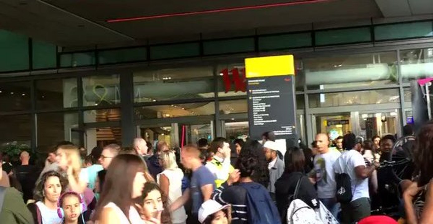 Westfield Stratford City Shopping Centre Evacuated After Fire Alarm Goes Off