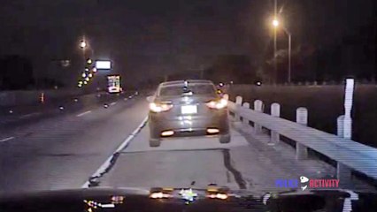 Impactante atropelló a policía y lo hizo volar por el aire