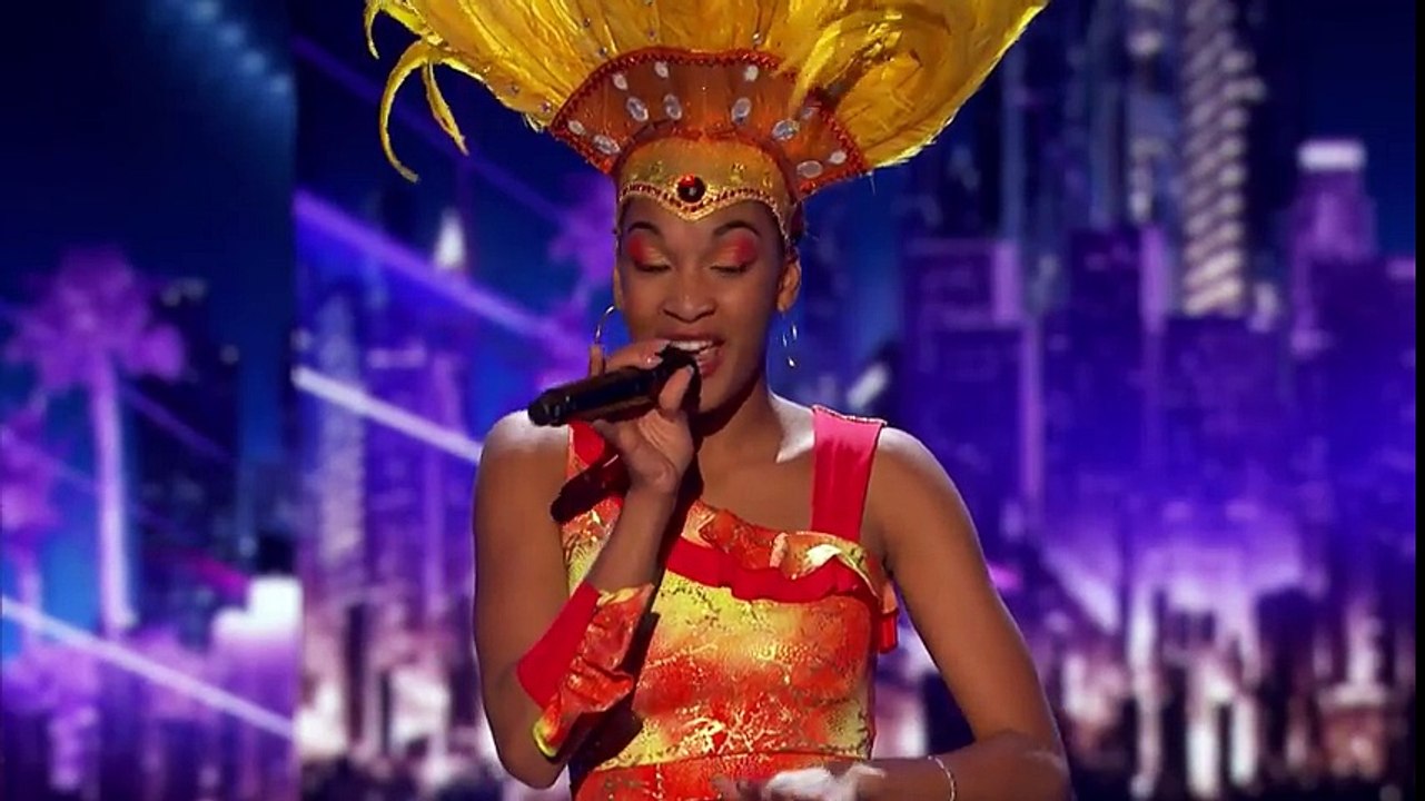 Shemika Charles- The Limbo Queen Limbos Under Fire - America's Got Talent 2017