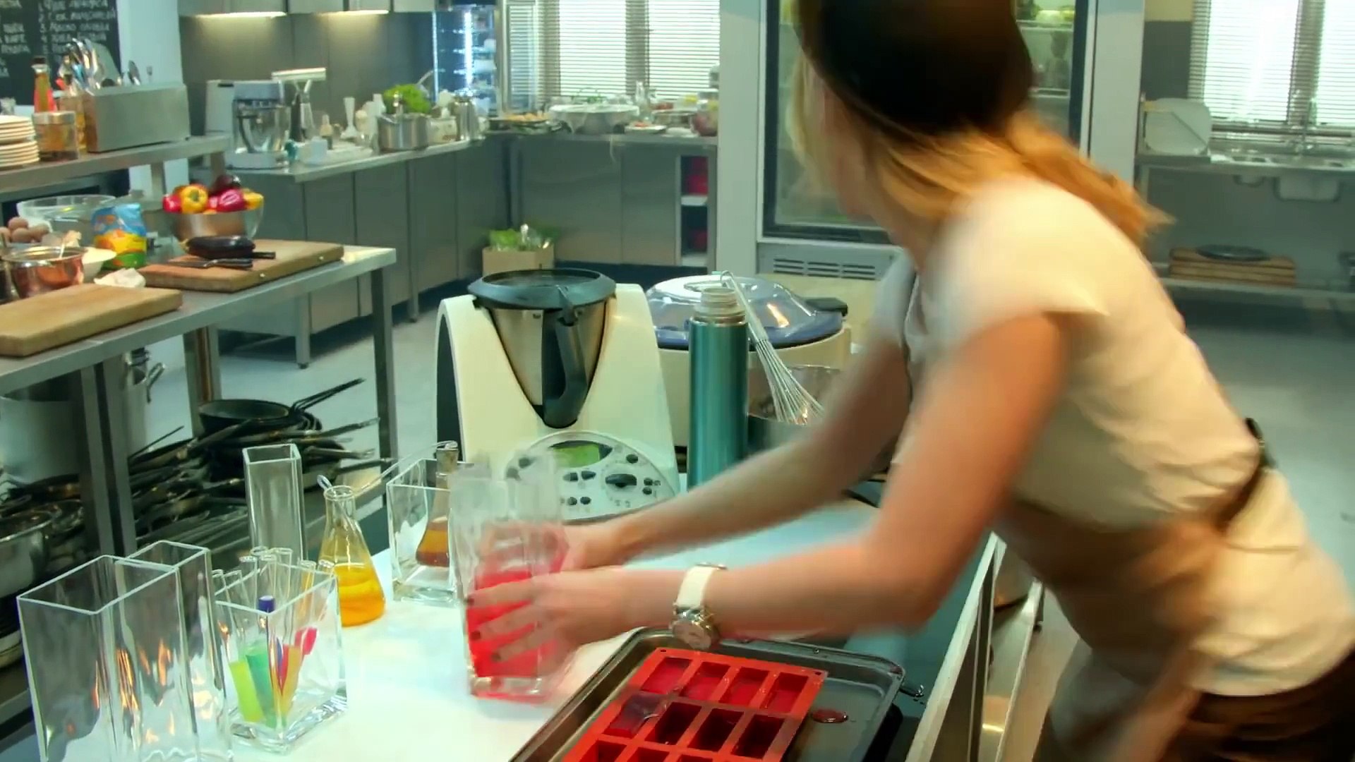 Tập 84 Kitchen - Nhà Bếp (hài Nga) (Кухня (телесериал)) 2012 HD-VietSub