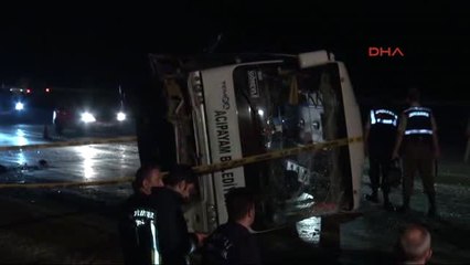 Denizli'de Midibüs Devrildi; 1 Ölü, 1 Yaralı