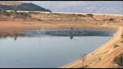 Ora News - Helikopterët e VIVA në aksion për të shuar flakët në Sllatinë të Dibrës