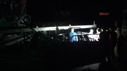 Manisa'da Trafik Kazası: 3 Kişi Yanarak Can Verdi