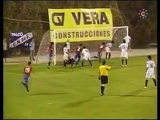 Primer gol de Luis Suarez en el Club Nacional de Football