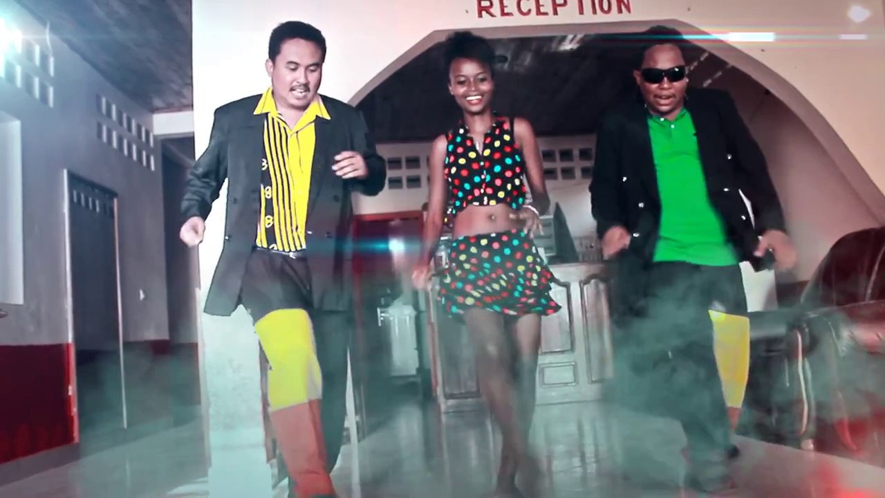 CLO MAHAJANGA 2    -      Misy raha la Terre    (Gasy HD 2017)