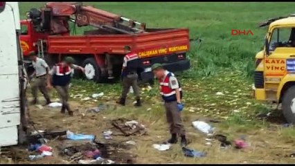 Amasya Yolcu Otobüsü Şarampole Yuvarlandı: 4 Ölü, 30 Yaralı