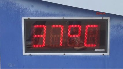 İstanbul'da Hissedilen Sıcaklık 44 Dereceyi Buldu