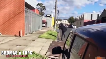BROMAS PESADAS   Broma del Terrorista   Videos de Risa