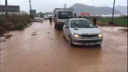 Antalya Elmalı'da Şiddetli Yağış Sele Neden Oldu