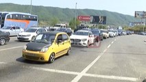 Report TV - Radhë në doganën e Muriqanit, mijëra kosovar drejt bregdetit