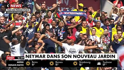 Revoir l'euphorie au Parc des Princes pour la présentation officielle de Neymar aux supporters du PSG