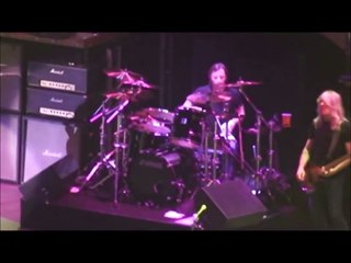 AC/DC Phil Rudd ( Drum cam ) N°2