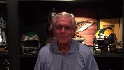 Vermeil congratulates Kurt Warner on Hall of Fame indcution