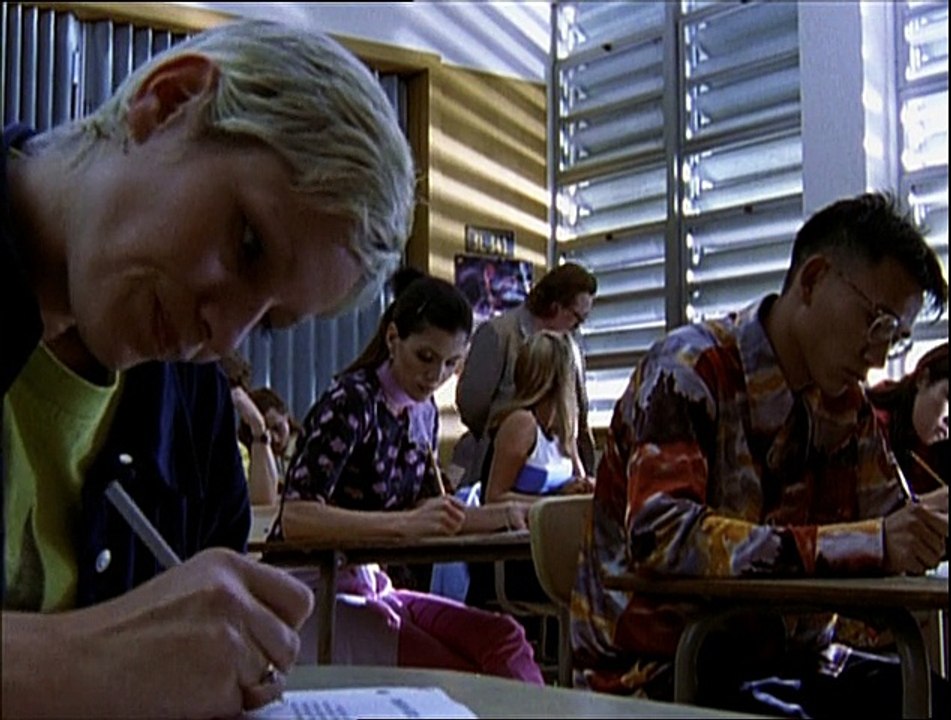 Buffy S01E10 .Nightmares