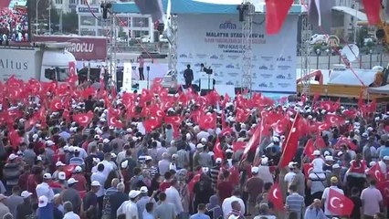 Cumhurbaşkanı Erdoğan: "Bölücü Örgütü, Suriye ve Irak'ta da Asla Rahat Bırakmayacağız"