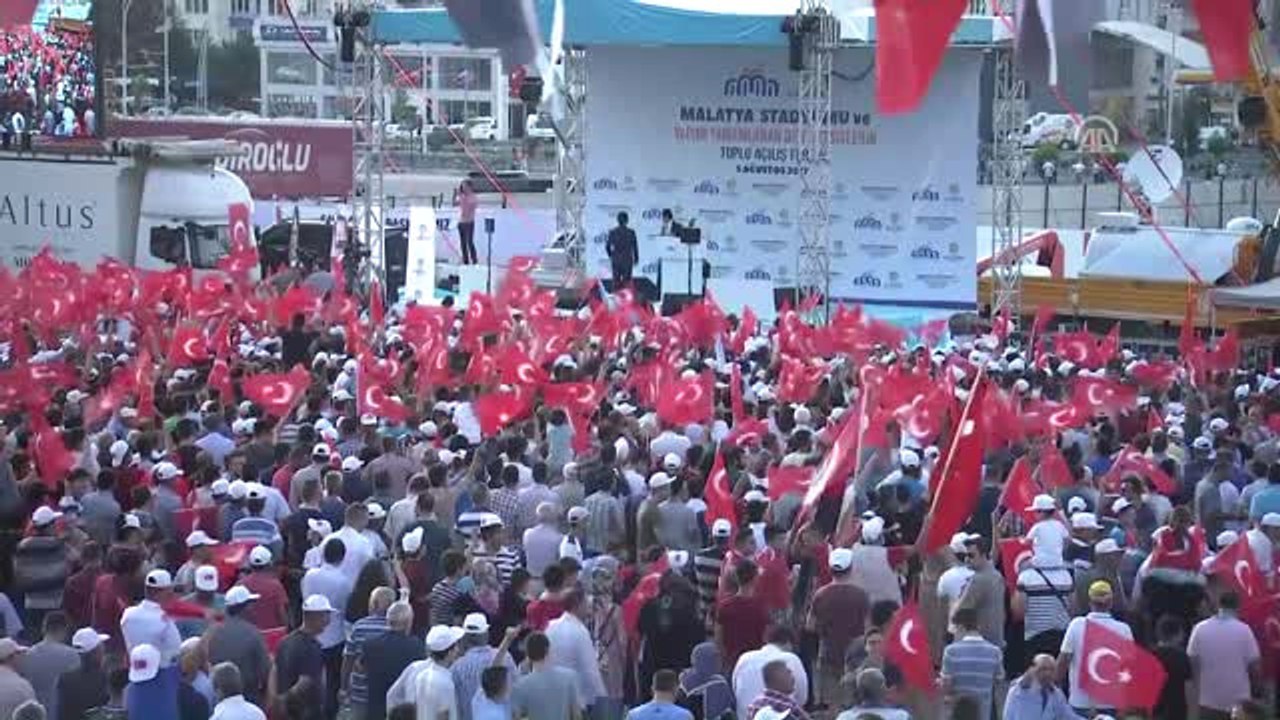 Cumhurbaşkanı Erdoğan: "Bölücü Örgütü, Suriye ve Irak'ta da Asla Rahat Bırakmayacağız"