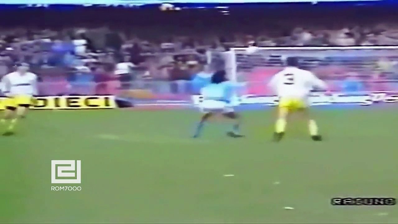 Maradona Unreal Passing Skills