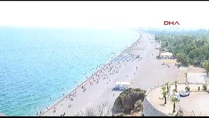 Antalya'da Sıcak Havalar Etkili Oluyor