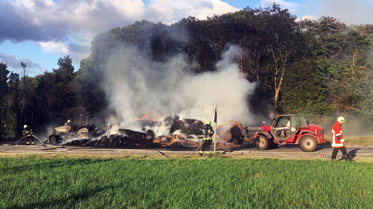 Quevaucamps: un camion et son chargement en feu