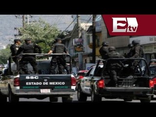 Policía municipal se enfrenta a golpes con habitantes de San Pedro Tultepec / Vianey Esquinca