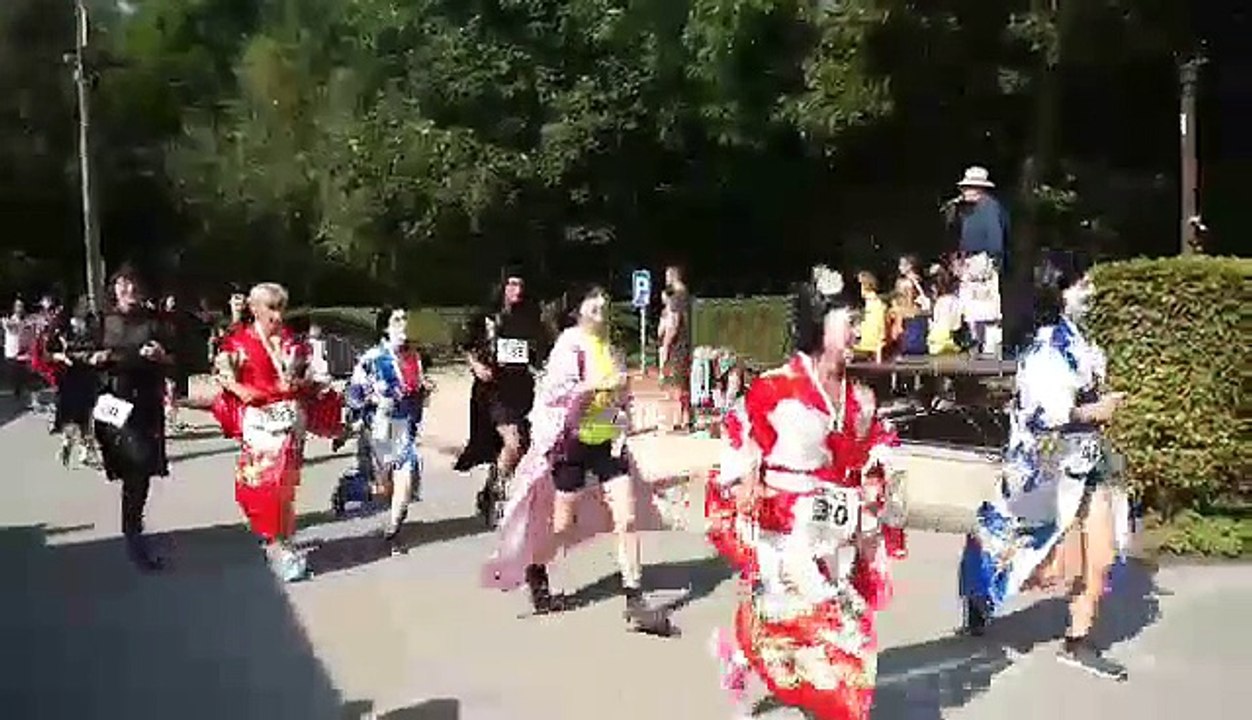 Péruwelz: le doyen de 80 ans et les déguisements les plus fous à l'arrivée de la course des sources