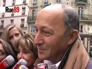 Traité simplifié: Fabius réclame un référendum