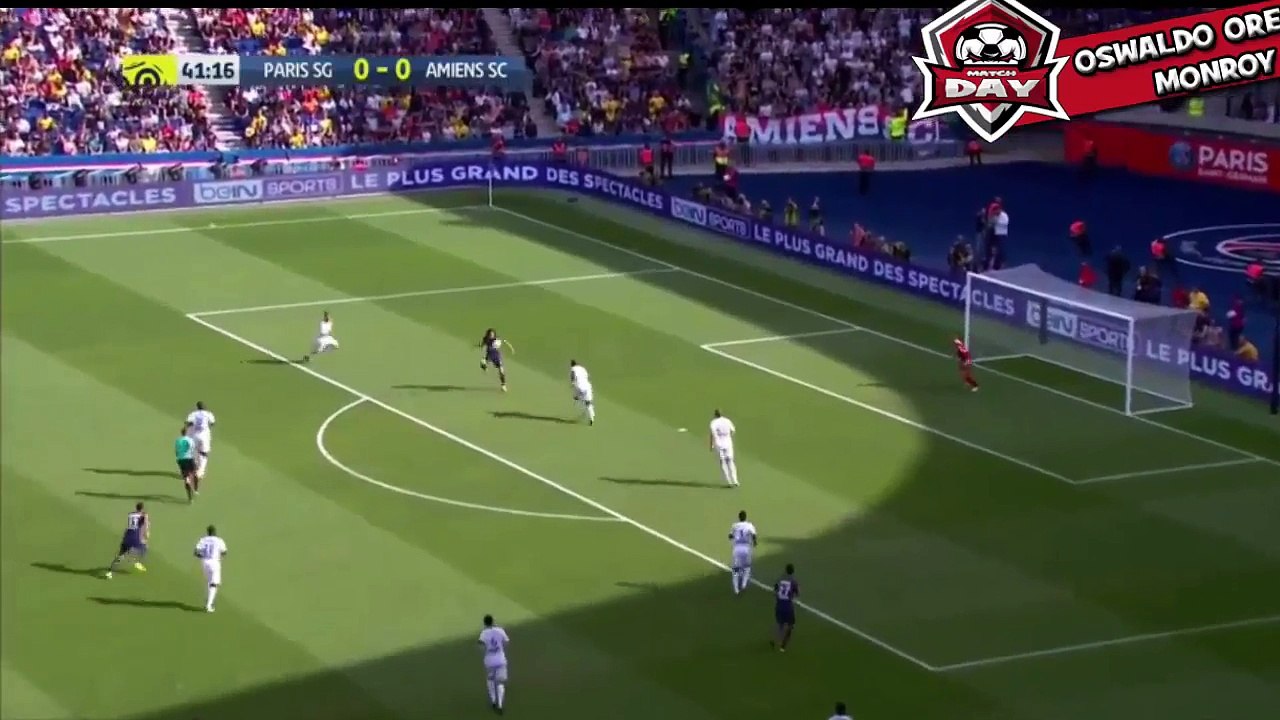 Neymar's reaction to Cavani Goal