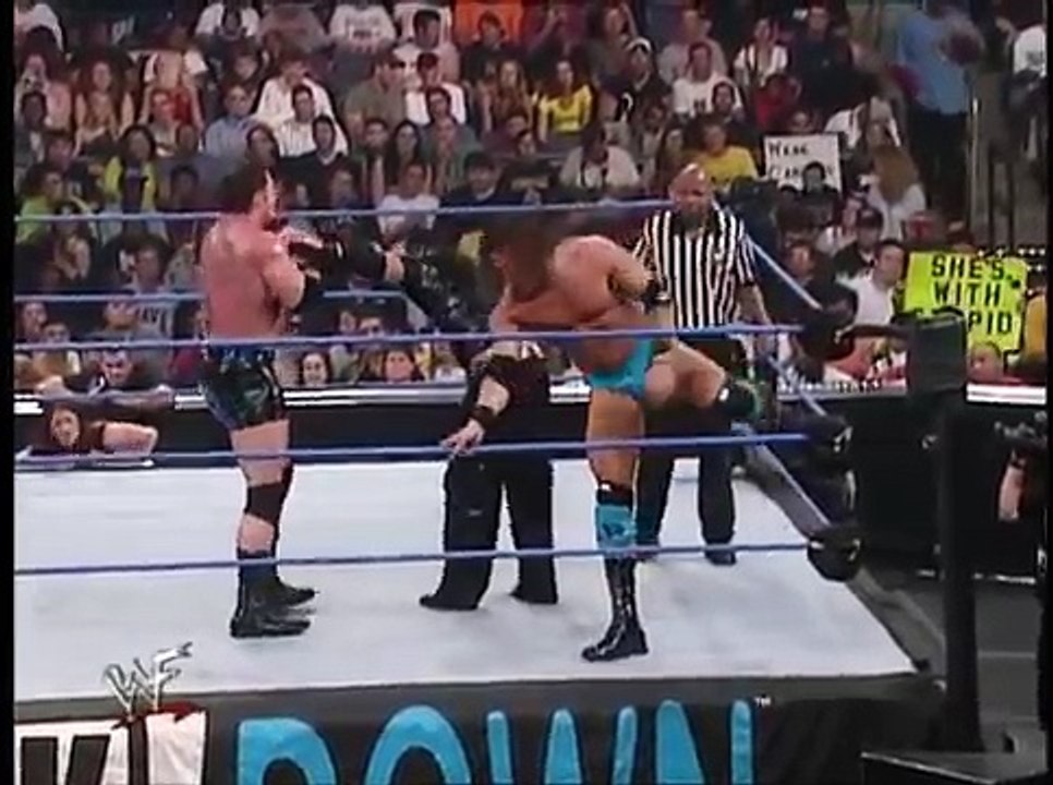 08.02.2001 WWF SMACKDOWN! The Hardy Boyz vs Chuck Palumbo & Sean OHaire