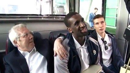 Aziz Yıldırım O kadar parayı ne yapacaksın Ekpe )