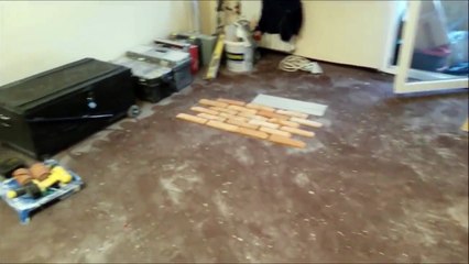 Duży pokój przed i po w Kawalerce 31 m2 w bloku . Living room before and after