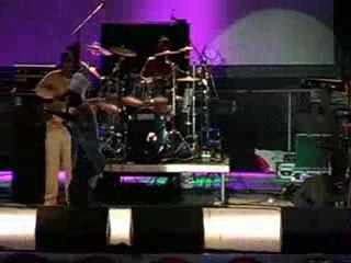 Sizzla-Da Real Live Thing-2005 part 4