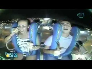 Joven se desmaya dos veces en juego mecánico